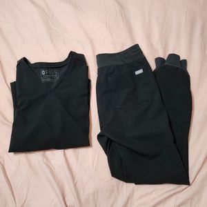 FIGS Gaya/ Zamora black scrub set XS